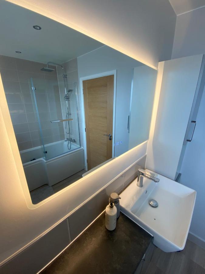 Luxury Recently Renovated 3 Bedroom Home In Sandwich Kent Eksteriør billede